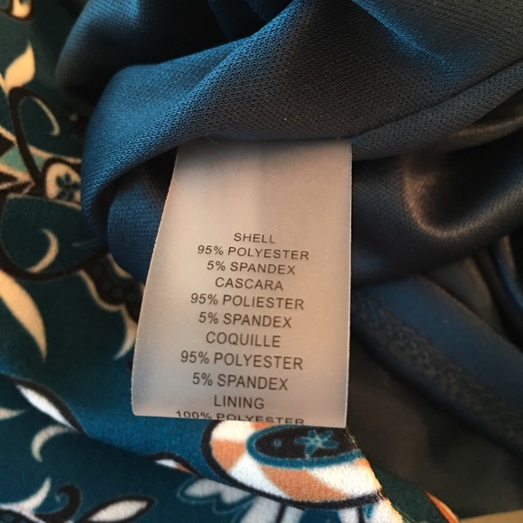 VINCE CAMUTO SLEEVELESS DRESS - Picture 7 of 7